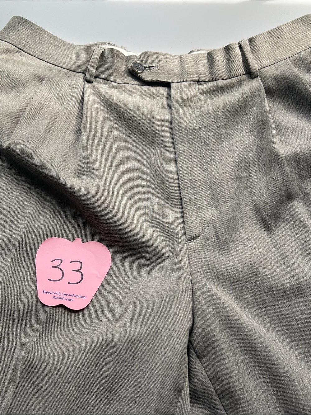 Men's Classic Pleated Dress Pants in Light Gray